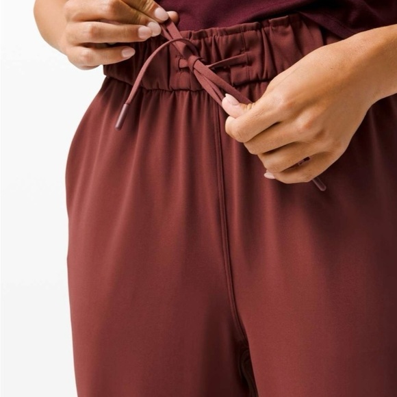 Lululemon 4 Keep Moving Pant 7/8 High-Rise Savannah, great pre owned condition - Picture 10 of 13